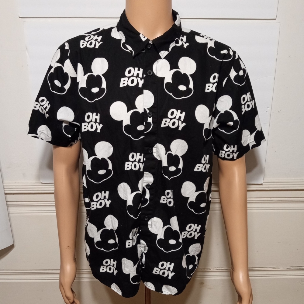 Disney Mickey Mouse Button Down Large - image 1
